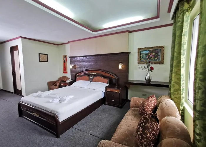 Hilltop Hotel