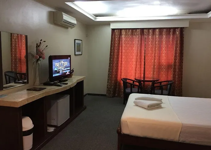 Hotel Hilltop 2*