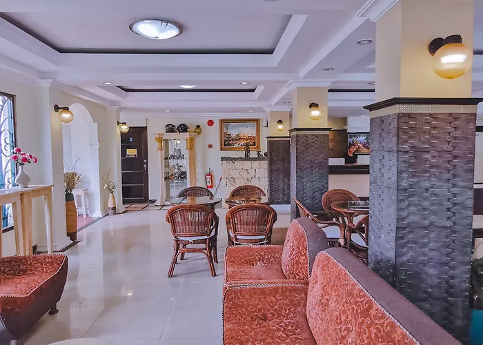 Hilltop Hotel 2*