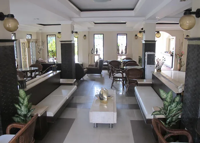Hotel Hilltop 2*